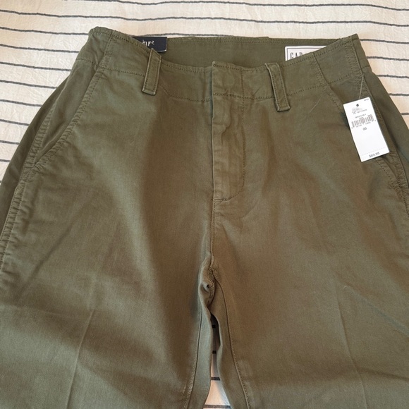 GAP Downtown Khaki - Picture 4 of 4